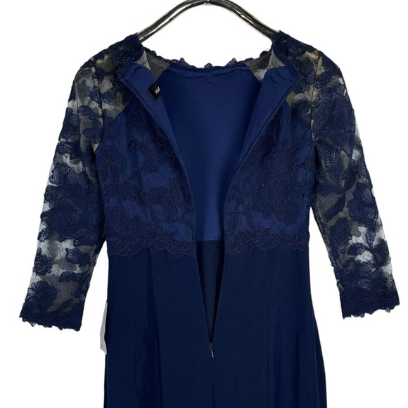TADASHI SHOJI ART2132LX PEONY LACE ROYAL NAVY EMBROIDERED STRETCH CREPE GOWN - Picture 8 of 16